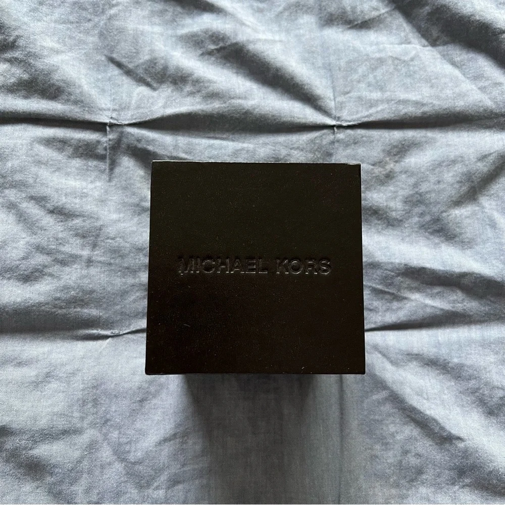 Michael Kors Runway Gold Tone Watch - Picture 6 of 6